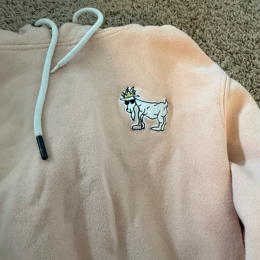 Boys GOAT sweatshirt (peach) size xsmall - Picture 2 of 5